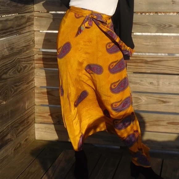 Maxi Wrap skirt - Picture 2 of 2